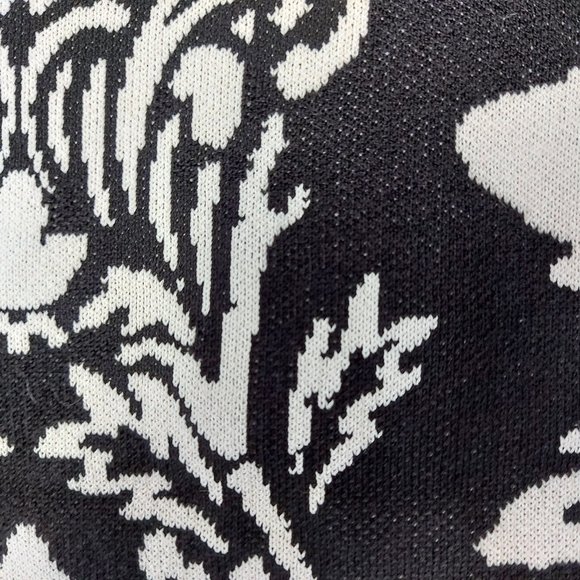 Black and white fitted dress - Picture 4 of 7